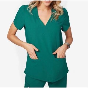 FIGS Scrub Set: Livingston Pant & Casma Top